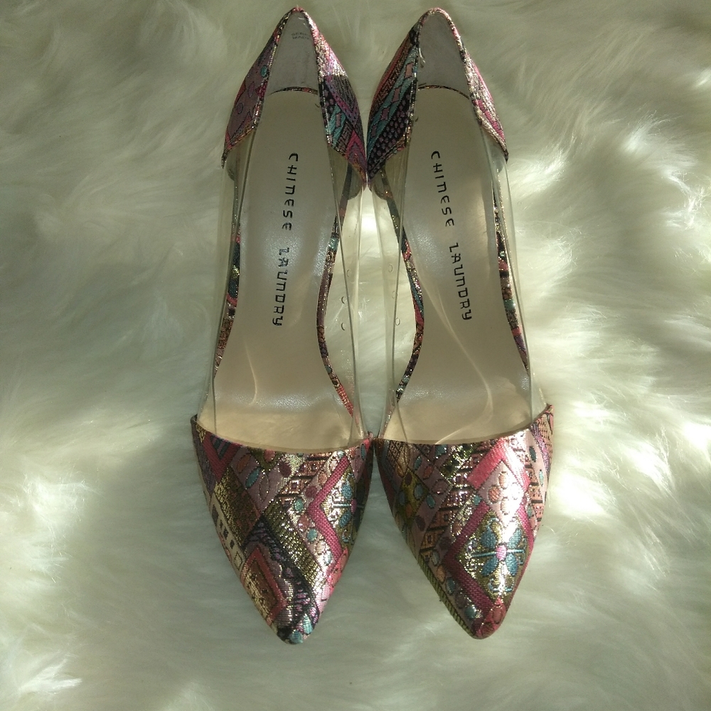 Shoes - Picture 4 of 6